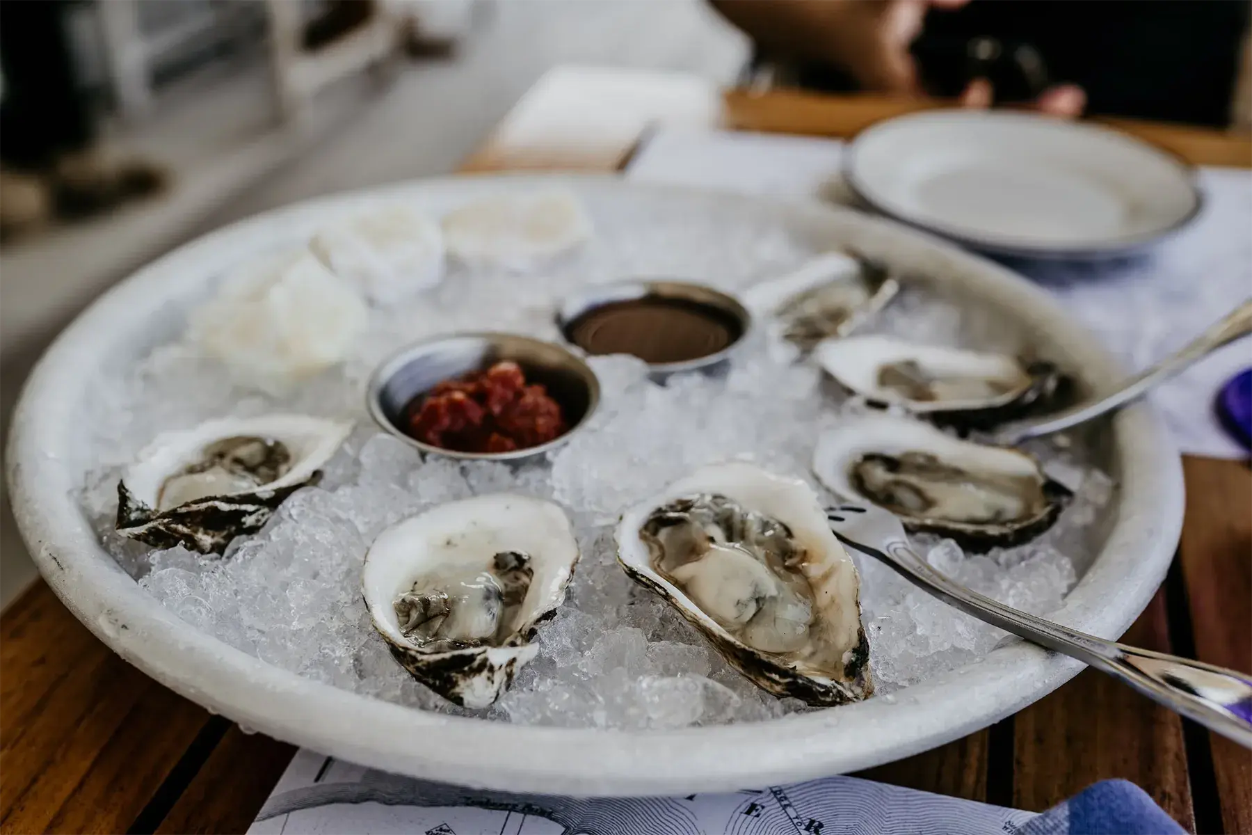 How To Eat Oysters Like A Pro