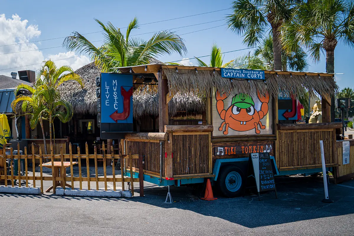 Captain Curt’s Sniki Tiki Bar Siesta Key Captain Curt’s Sniki Tiki Bar in Siesta Key Florida